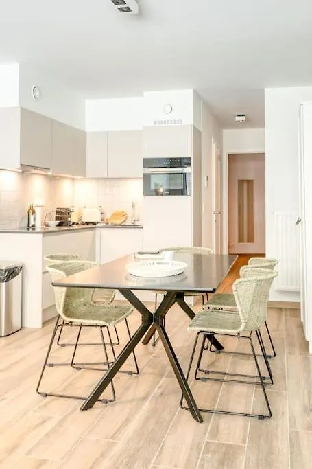 Apartment 5-Guest Studio In Ostend, Steps From The Beach Belgium