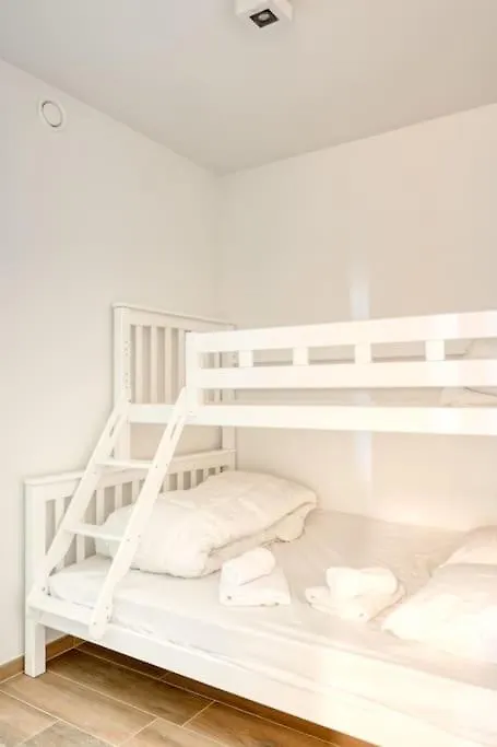 5-Guest Studio In Ostend, Steps From The Beach Ostend