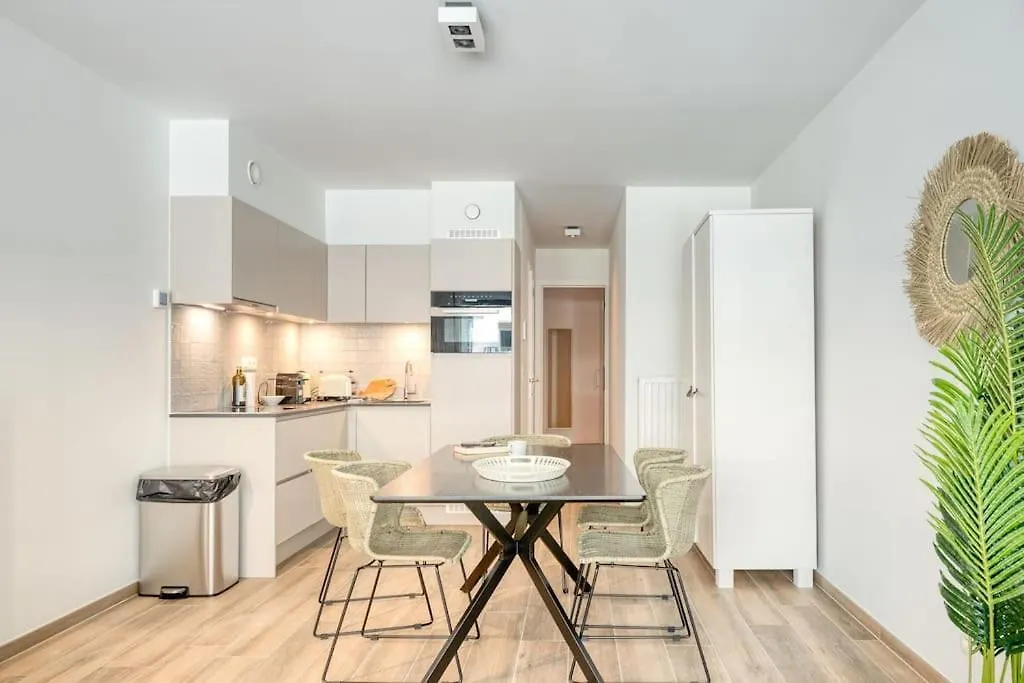 5-Guest Studio In Ostend, Steps From The Beach Belgium
