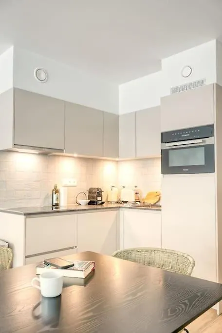 5-Guest Studio In Ostend, Steps From The Beach 0*, Ostend